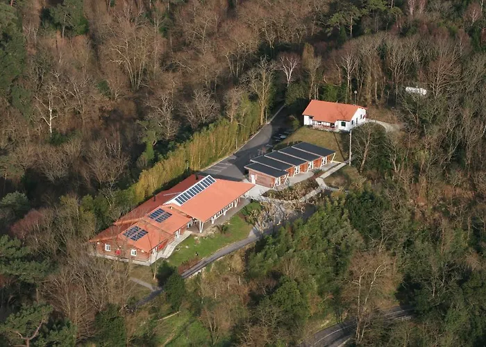 Albergue/Auberge Ulia Youth Hostel